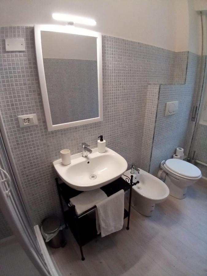 Apt Aquarium Apartment Генуа Екстериор снимка